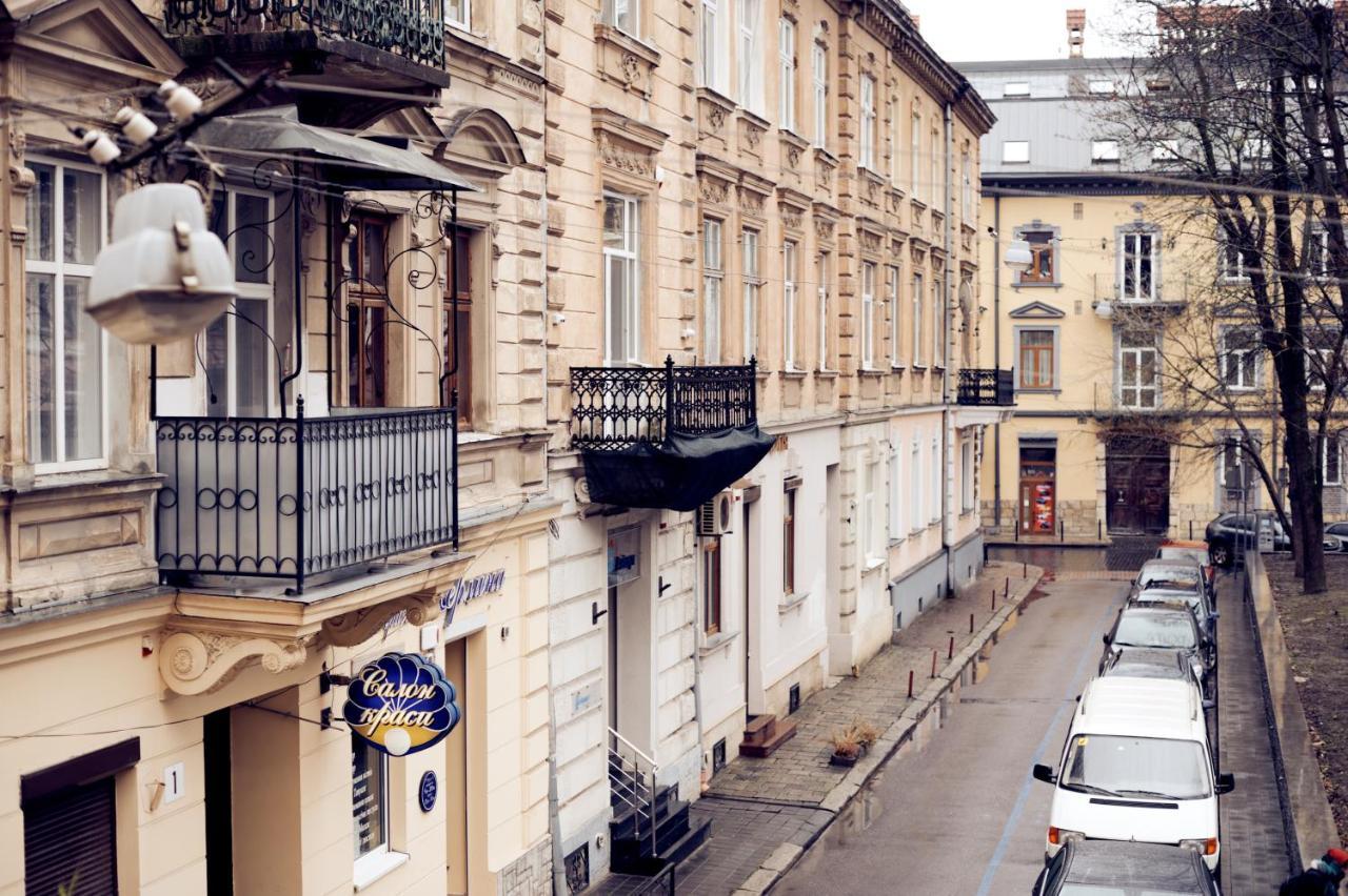 Apartments Near Potocki Palace Lviv Eksteriør billede