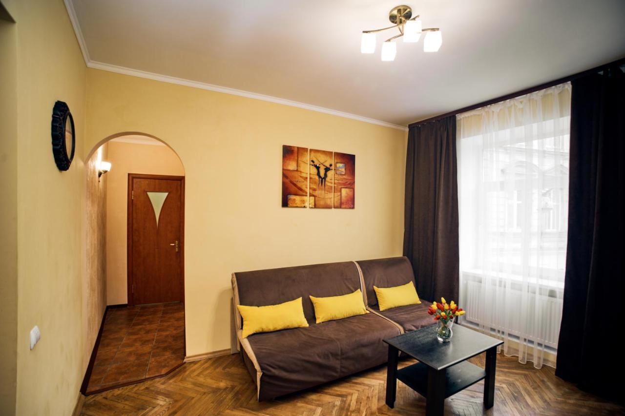 Apartments Near Potocki Palace Lviv Eksteriør billede